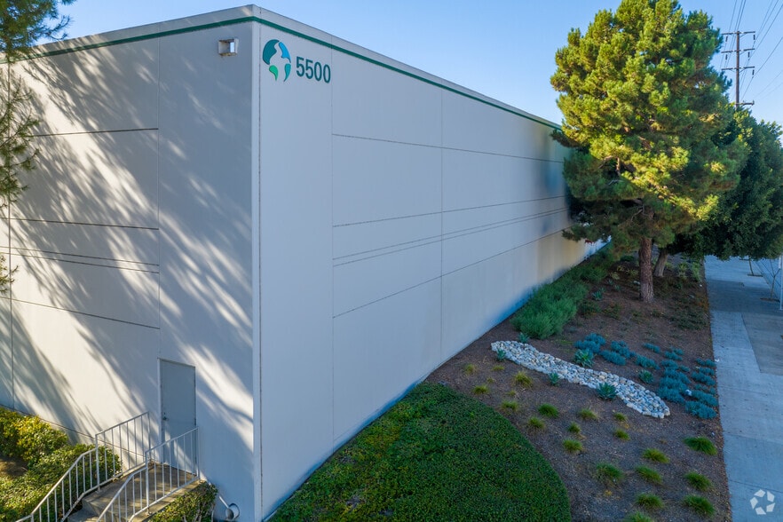 More Photos Of 5500 E Slauson Ave, Commerce Warehouse For Lease