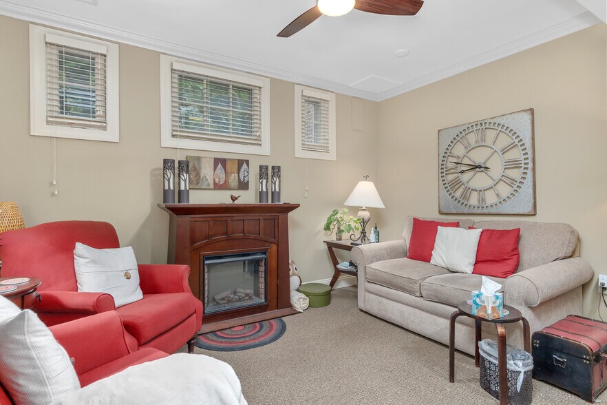 More Photos Of 111 Council St, Frederick Office For Lease