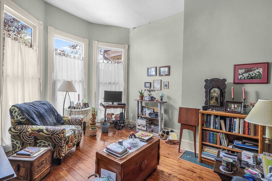 More Photos Of 301 E Henry St, Savannah Multifamily For Sale