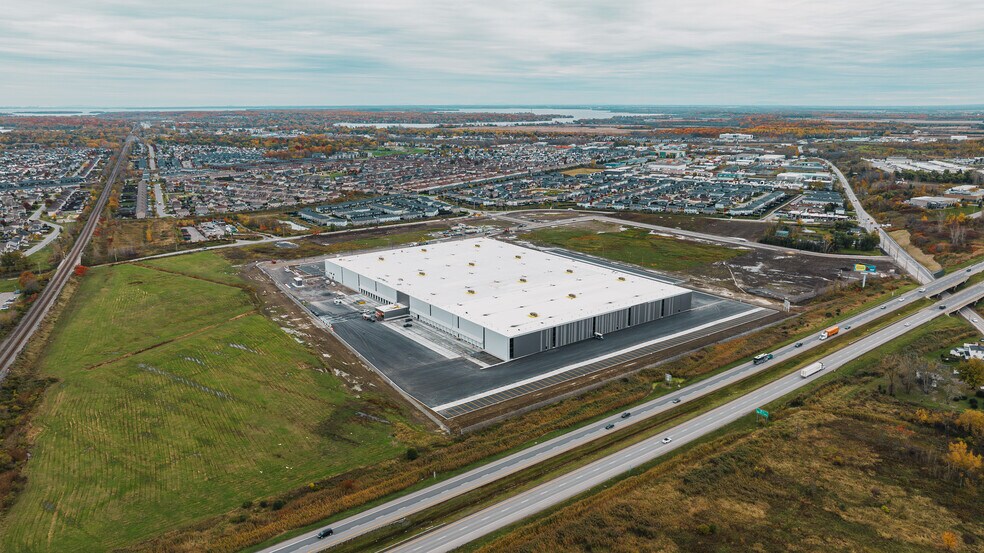 More Photos Of 3501 Rue De La Synergie, Vaudreuil-dorion Distribution For Lease