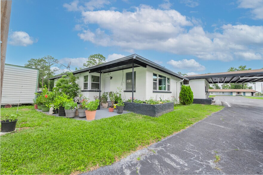 More Photos Of 1757 N Temple Ave, Starke Hotel For Sale