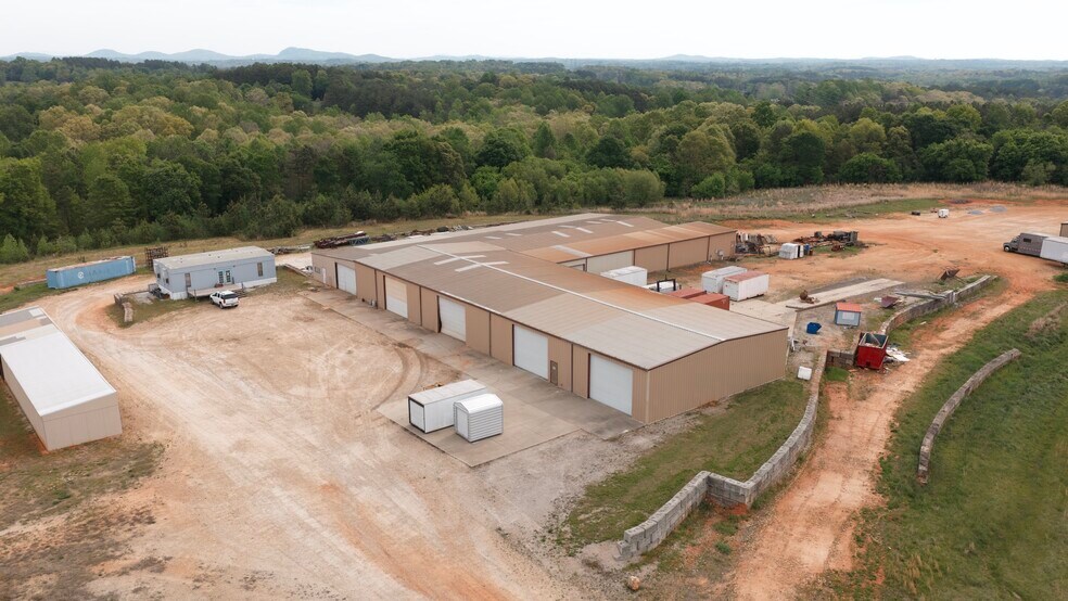 More Photos Of 161 Hunter Rd, Pickens Warehouse For Lease