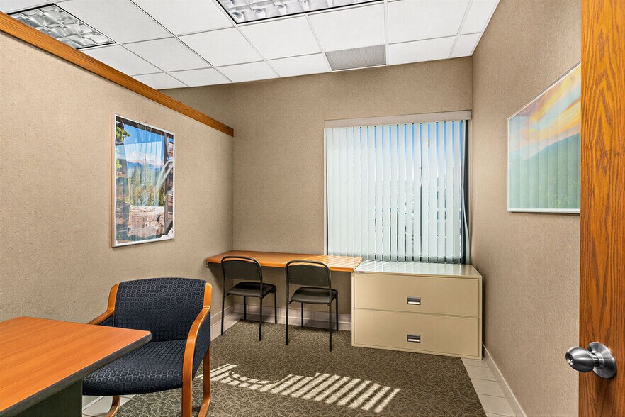 More Photos Of 331 N Central Ave, Duluth Bank For Lease