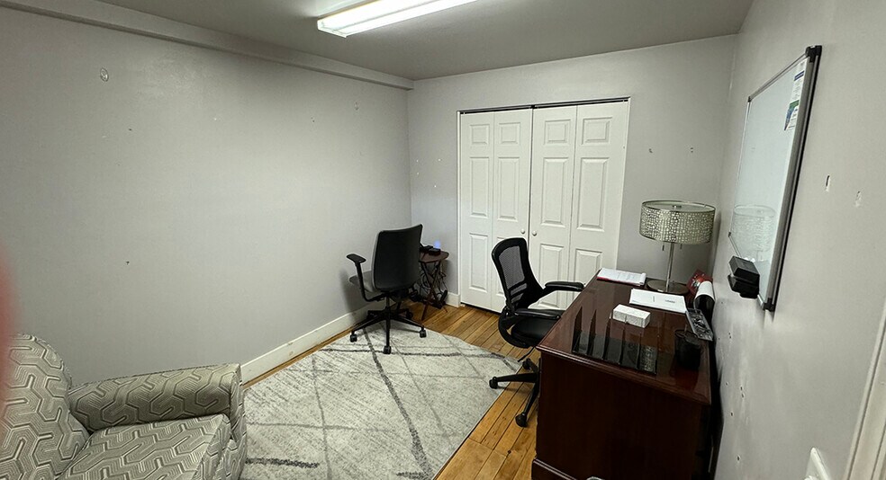 More Photos Of 17 W Broad St, Richmond Loft Creative Space For Lease