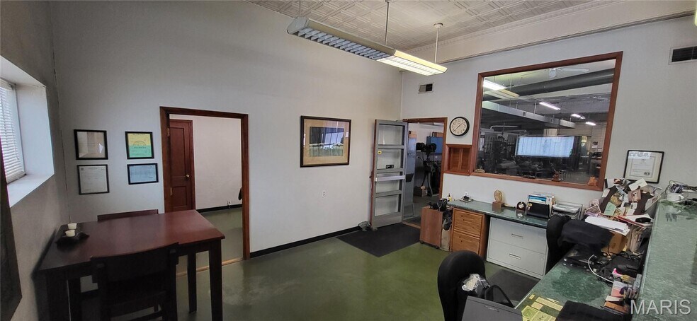 More Photos Of 4545 Olive St, Saint Louis Industrial For Sale