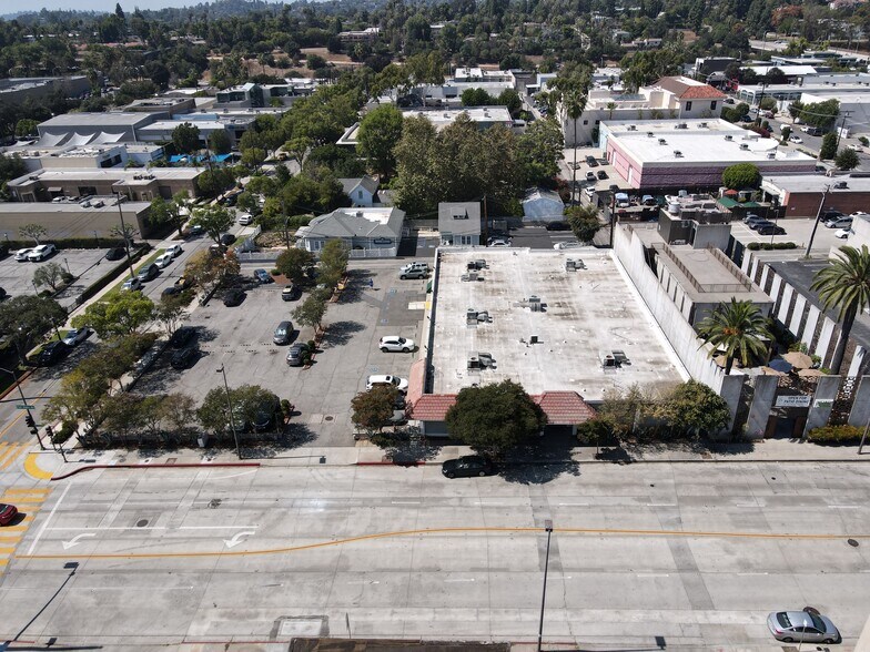 More Photos Of 393-401 S Fair Oaks Ave, Pasadena Medical For Sale