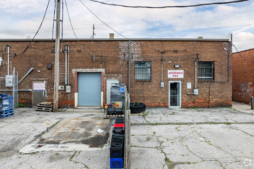 More Photos Of 4790-4802 Turney Rd, Garfield Heights Freestanding For Lease