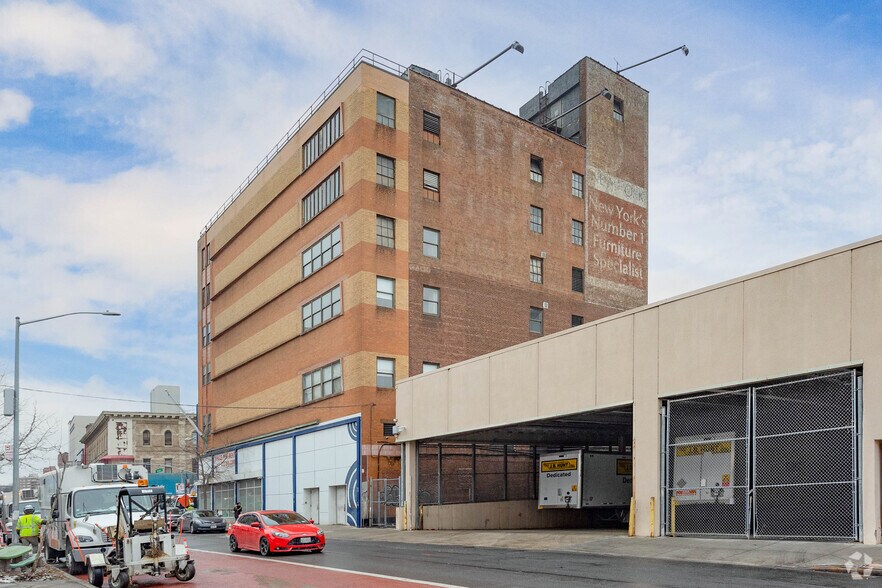 More Photos Of 166-02 Jamaica Ave, Jamaica Loft Creative Space For Lease