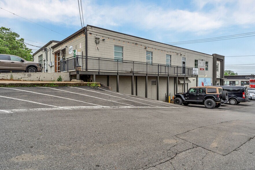 More Photos Of 1001-1007 Gallatin Ave, Nashville Storefront Retail Office For Sale