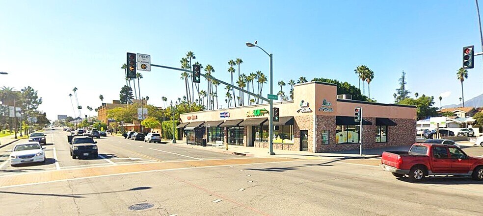 More Photos Of 1661 E Colorado Blvd, Pasadena Fast Food For Lease