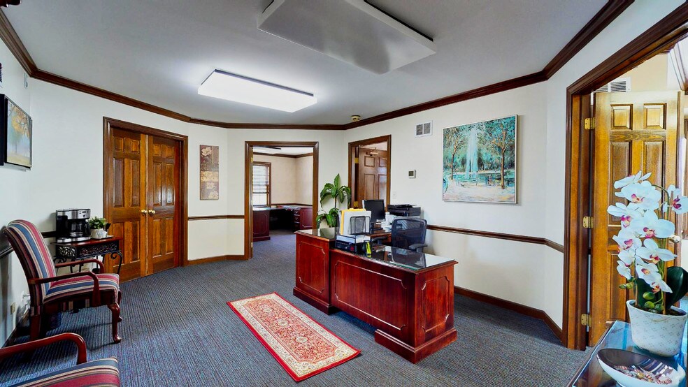 More Photos Of 1632 W Colonial Pky, Inverness Loft Creative Space For Lease