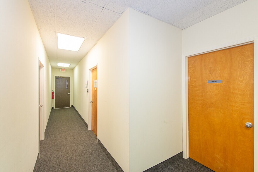 More Photos Of 59 E Mill Rd, Long Valley Office For Sale