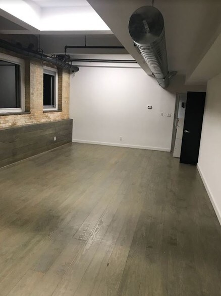 More Photos Of 726-728 Market St, Philadelphia Apartments For Lease