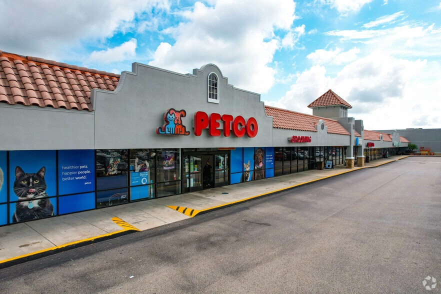 More Photos Of 4011-4159 US Highway 98 N, Lakeland Unknown For Lease