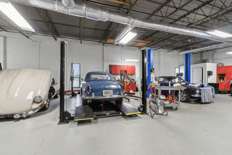 More Photos Of 1875 Airport Industrial Park Dr, Marietta Industrial For Sale