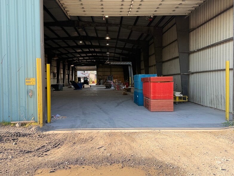 More Photos Of 600 N Kent St, Winchester Warehouse For Lease