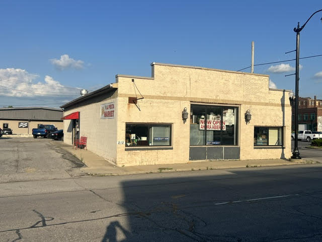 More Photos Of 212 N Washington St, Crawfordsville Convenience Store For Sale
