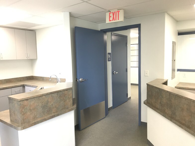 More Photos Of 1310 W St Marys Rd, Tucson Medical For Lease
