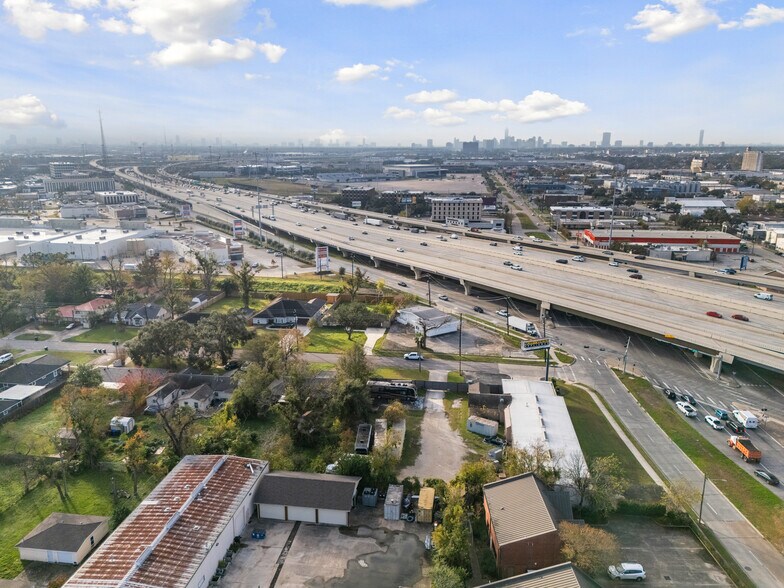 More Photos Of 4614 Randwick Dr, Houston Land For Sale