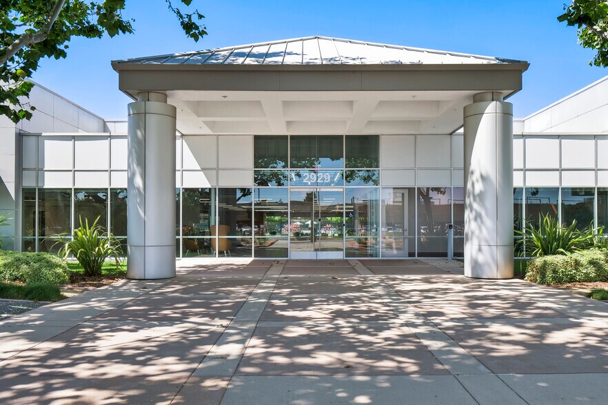 More Photos Of 2901-2929 Patrick Henry Dr, Santa Clara Office For Lease