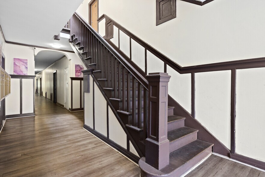 More Photos Of 400 Witmer St, Los Angeles Apartments For Sale