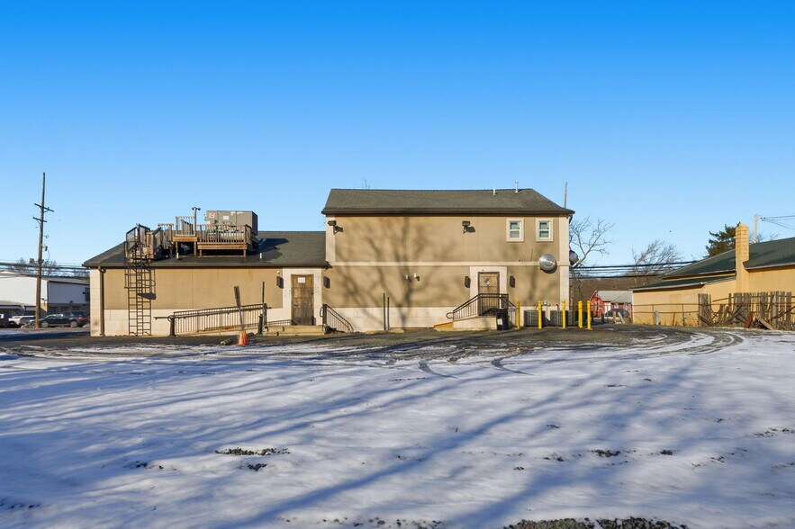 More Photos Of 238 Highway 34, Old Bridge Storefront Retail Residential For Sale