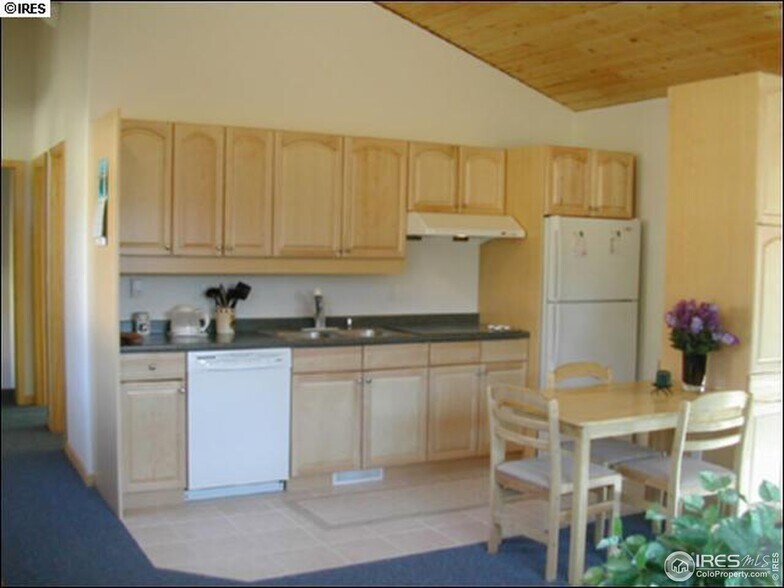 More Photos Of 41 Main St, Rollinsville Freestanding For Sale