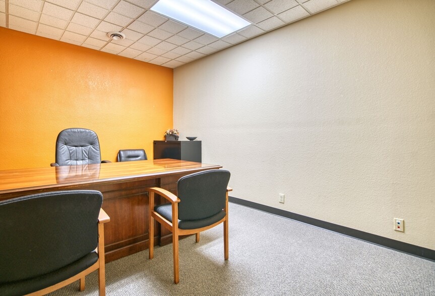More Photos Of 448 Main st, Longmont Office For Sale
