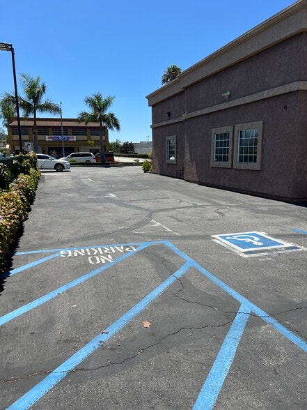 More Photos Of 11747 South St, Artesia Medical For Lease