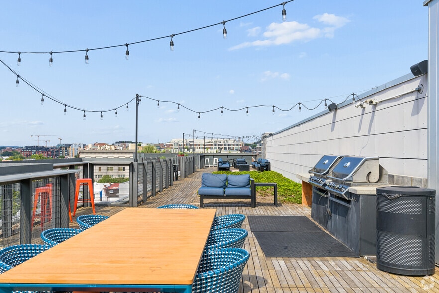 More Photos Of 1924 8th St NW, Washington Apartments For Lease