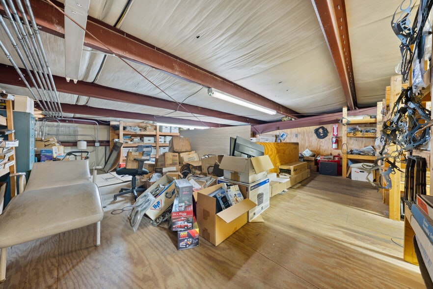 More Photos Of 4533 Hillsborough Rd, Durham Auto Repair For Lease