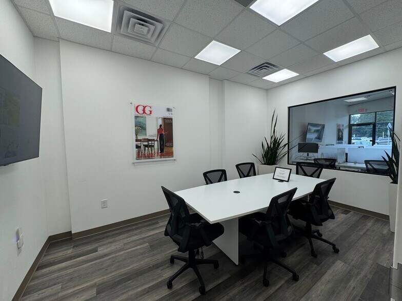 More Photos Of 6681 NE Roswell Rd, Atlanta Freestanding For Lease