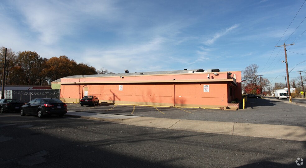 More Photos Of 4719 Addison Rd, Capitol Heights General Retail For Lease