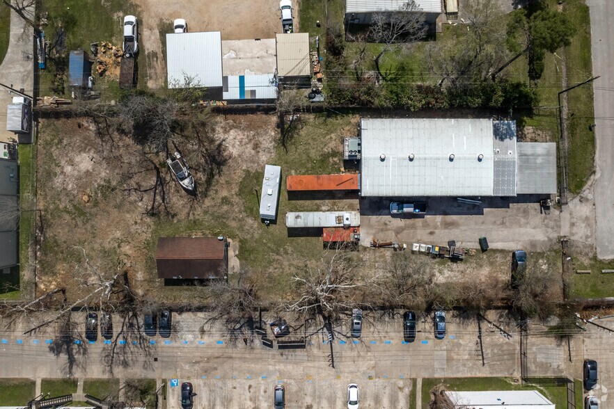 More Photos Of 5410 Dow Rd, Houston Manufacturing For Sale