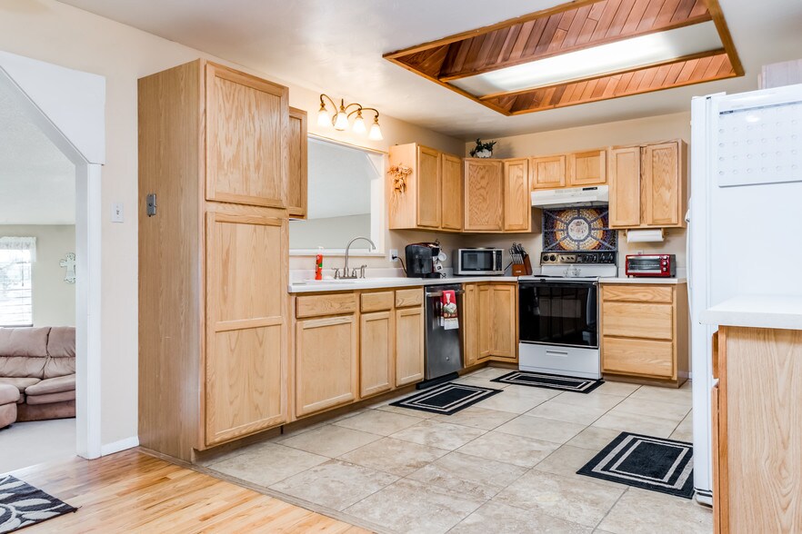 More Photos Of 40444 Bush Rd, Avondale Specialty For Sale