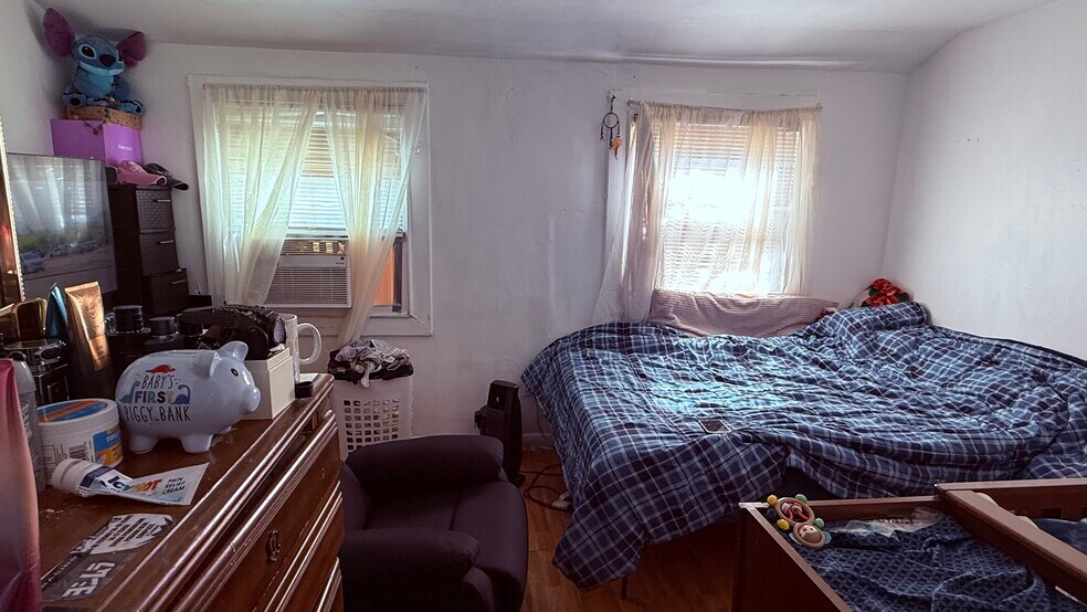 More Photos Of 211 S Easton Rd, Glenside Storefront Retail Residential For Sale