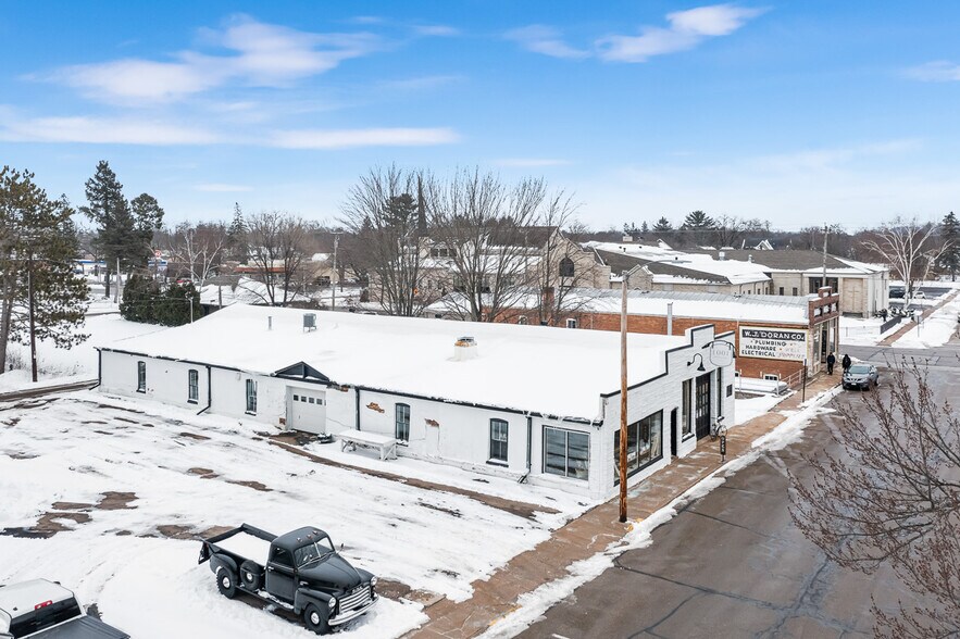 More Photos Of 219 Jefferson St, Waupaca Storefront Retail Office For Sale