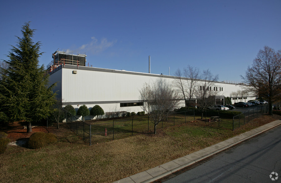 Primary Photo Of 95 W 32nd St, Winston-Salem Research And Development For Lease