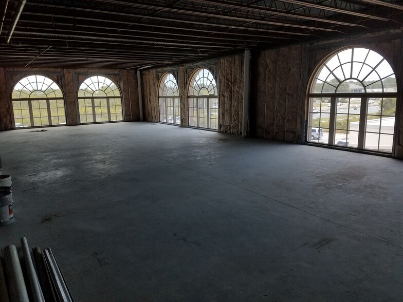 More Photos Of 42 Business Centre Dr, Miramar Beach Office For Sale