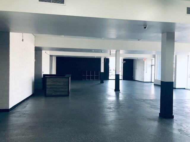 More Photos Of 770 Georges Rd, North Brunswick Storefront For Lease