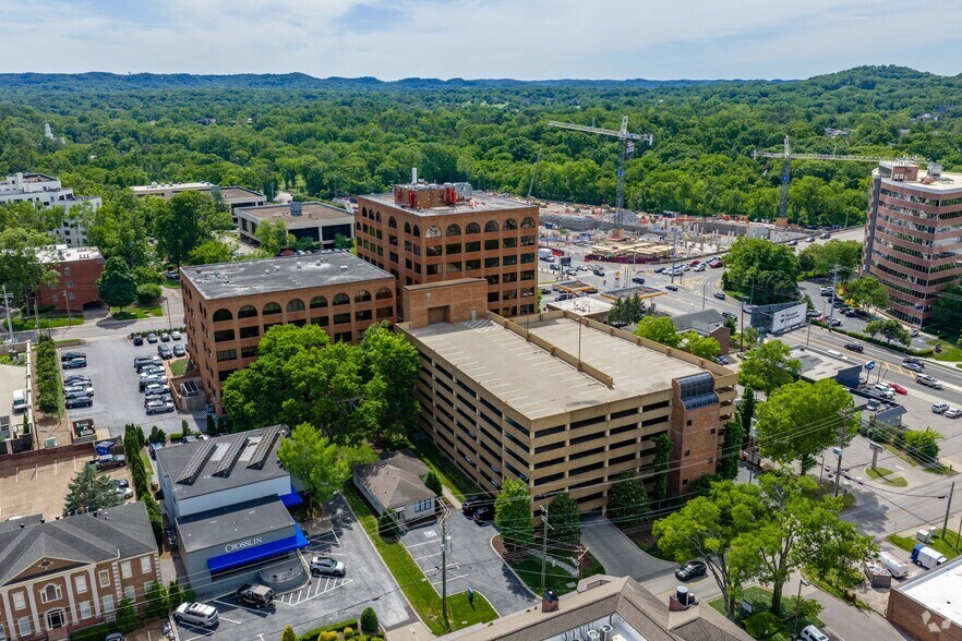 More Photos Of 104 Woodmont Blvd, Nashville Unknown For Lease