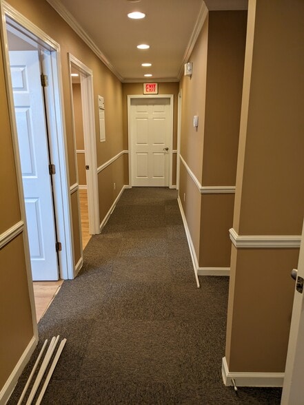 More Photos Of 806 Glover Ave, Enterprise Office For Lease