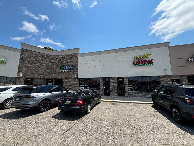 More Photos Of 2807-2867 Orchard Lake Rd, Keego Harbor General Retail For Sale