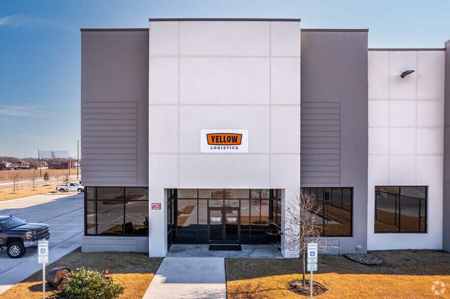 More Photos Of 1460 E Kearney St, Mesquite Warehouse For Lease