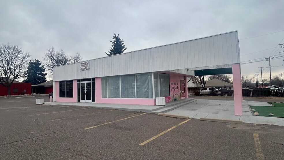 Primary Photo Of 2000 Wadsworth Blvd, Lakewood Freestanding For Lease