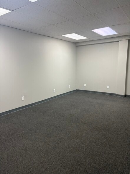 More Photos Of 8400 Bustleton Ave, Philadelphia Medical For Lease