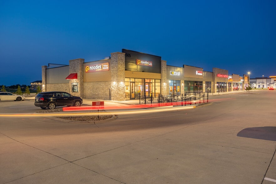 More Photos Of 505 E Hickman, Waukee General Retail For Lease