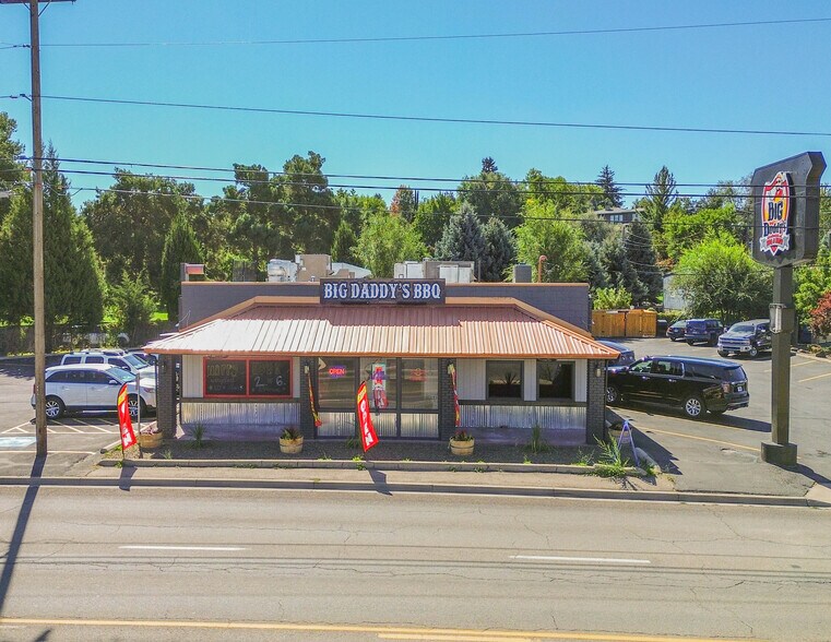 Primary Photo Of 4903 W Overland Rd, Boise Freestanding For Sale