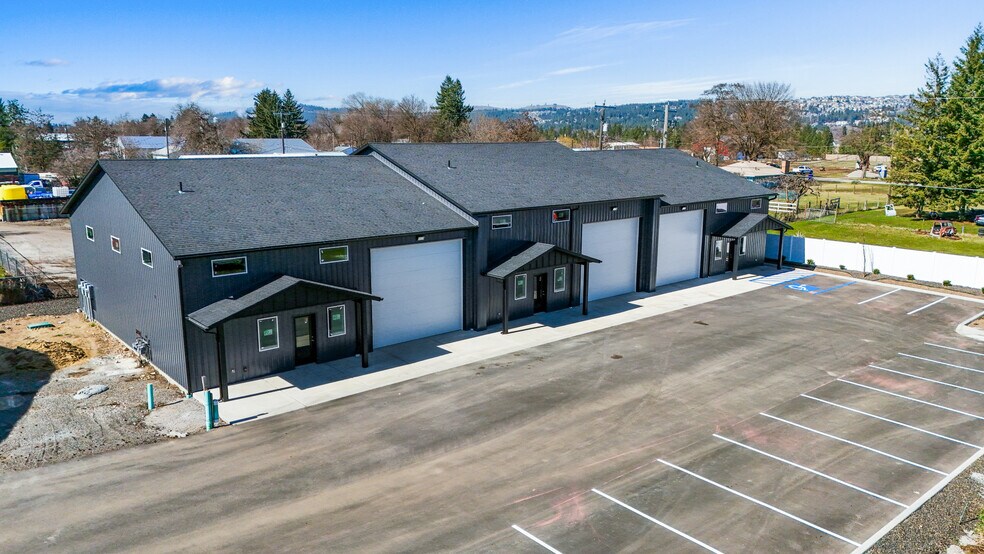 More Photos Of 10903 E Trent Ave, Spokane Valley Light Manufacturing For Lease