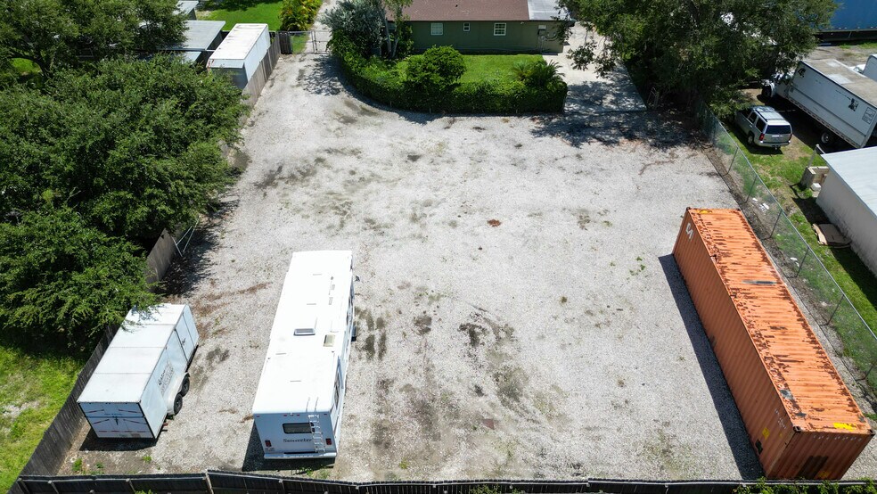 More Photos Of 883 Southwind Ln, Largo Industrial For Sale